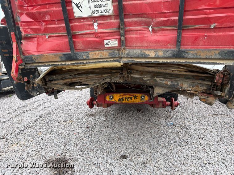 image for item YA4888 Meyer RTX224 silage wagon