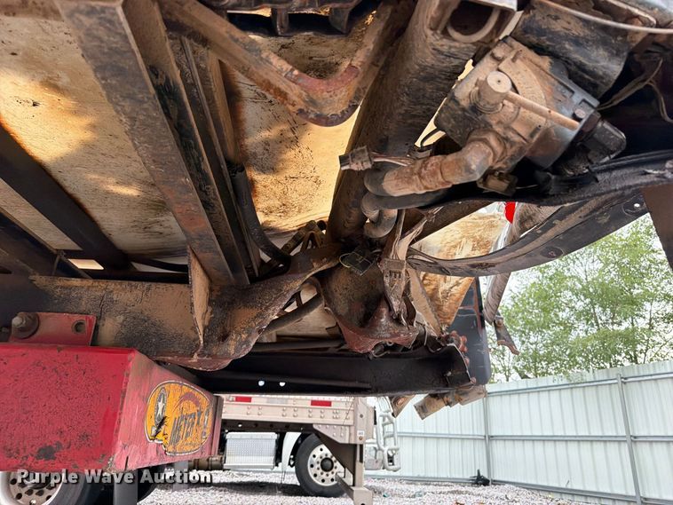 image for item YA4888 Meyer RTX224 silage wagon
