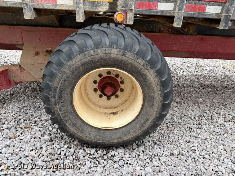 image for item YA4888 Meyer RTX224 silage wagon