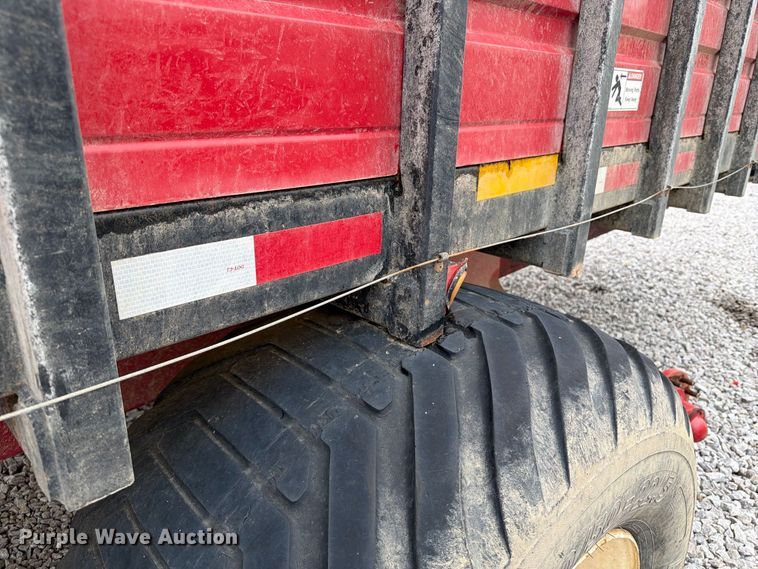 image for item YA4888 Meyer RTX224 silage wagon