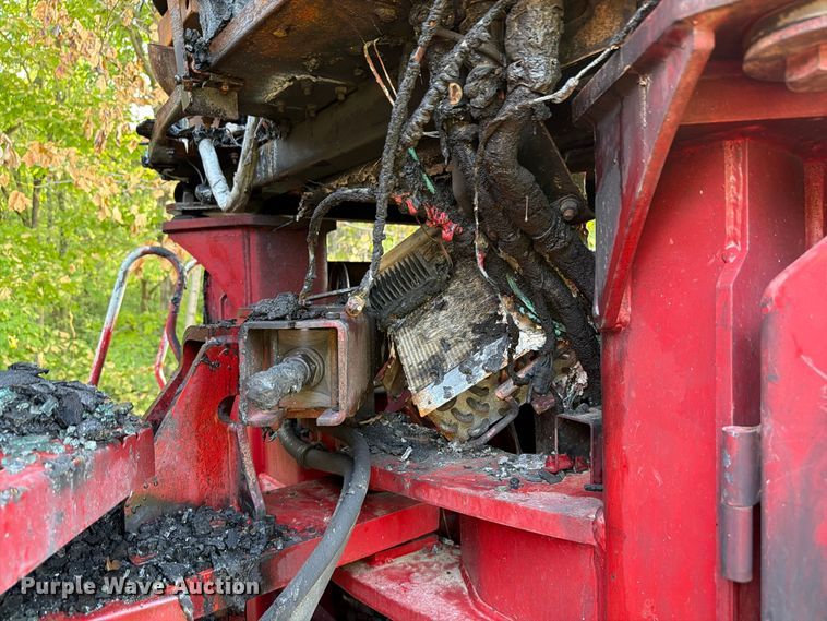 image for item YA4934 2001 Case IH STX 440 4WD tractor