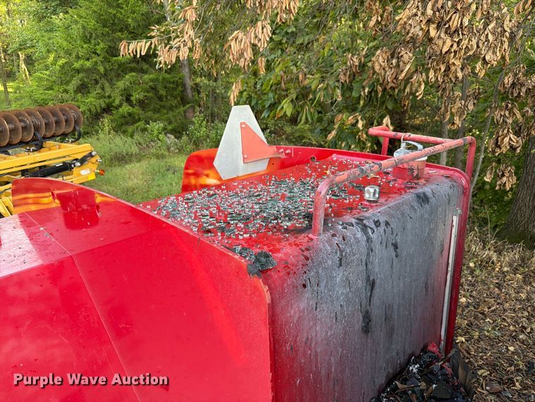 image for item YA4934 2001 Case IH STX 440 4WD tractor
