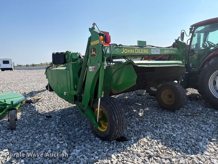 image for item YA4947 2015 John Deere 630R MoCo disc mower