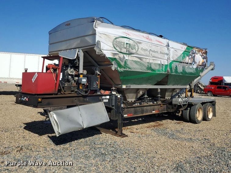 image for item YA4970 2023 KBH fertilizer tender trailer