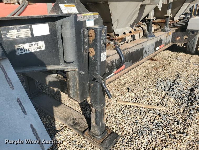 image for item YA4970 2023 KBH fertilizer tender trailer
