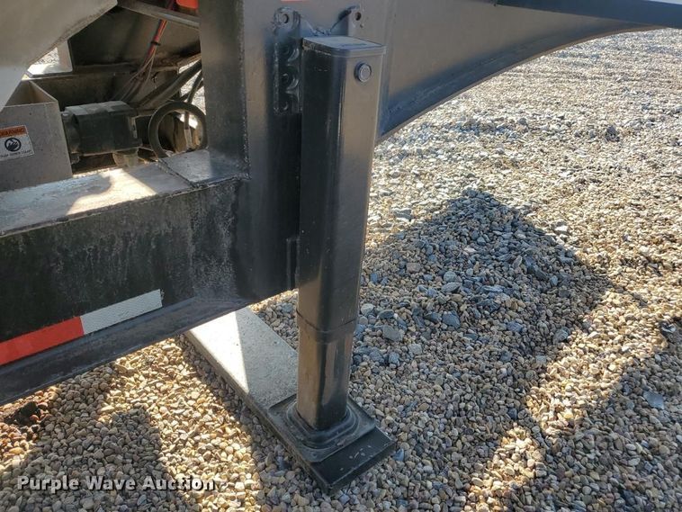 image for item YA4970 2023 KBH fertilizer tender trailer