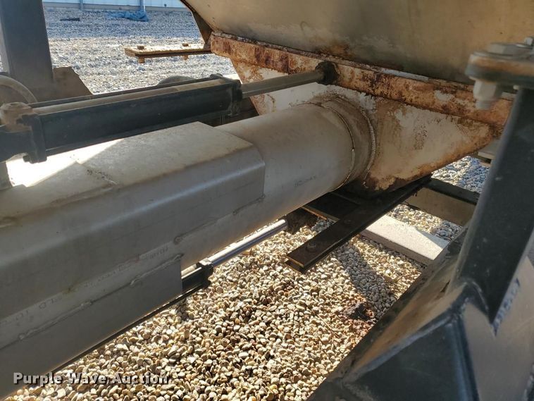 image for item YA4970 2023 KBH fertilizer tender trailer