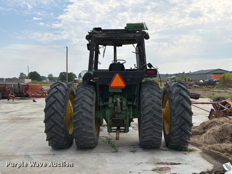 image for item YA5026 1981 John Deere 4440 tractor