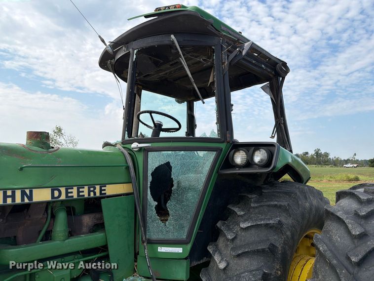 image for item YA5026 1981 John Deere 4440 tractor