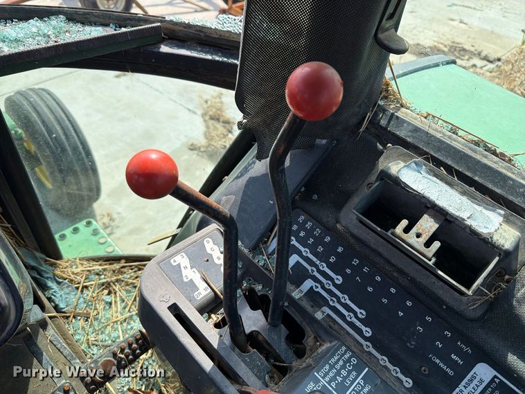 image for item YA5026 1981 John Deere 4440 tractor