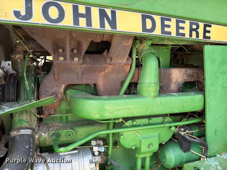 image for item YA5026 1981 John Deere 4440 tractor