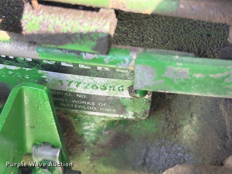image for item YA5026 1981 John Deere 4440 tractor