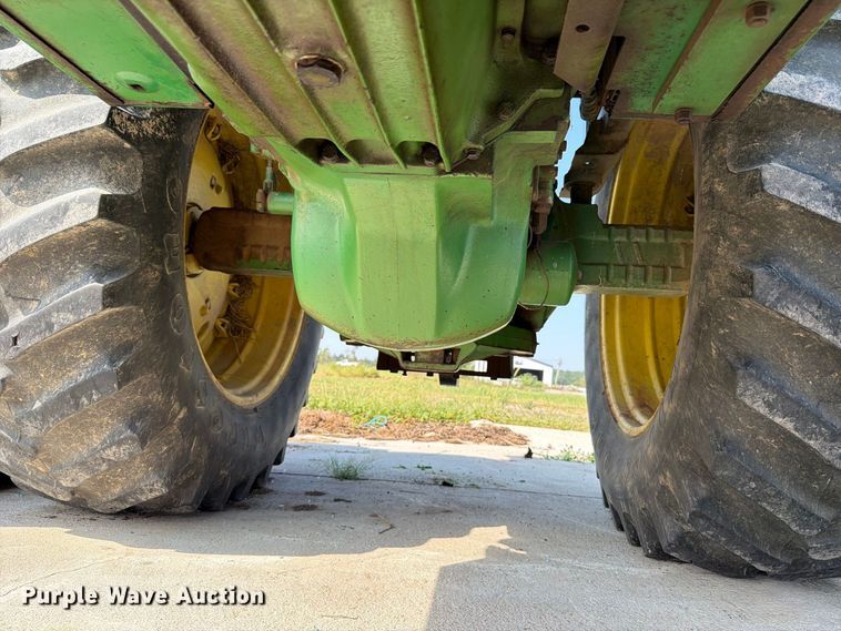 image for item YA5026 1981 John Deere 4440 tractor