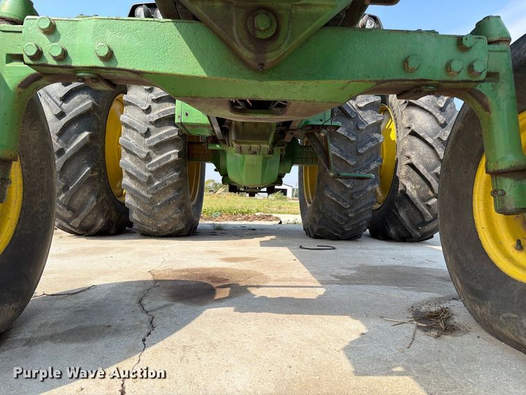 image for item YA5026 1981 John Deere 4440 tractor