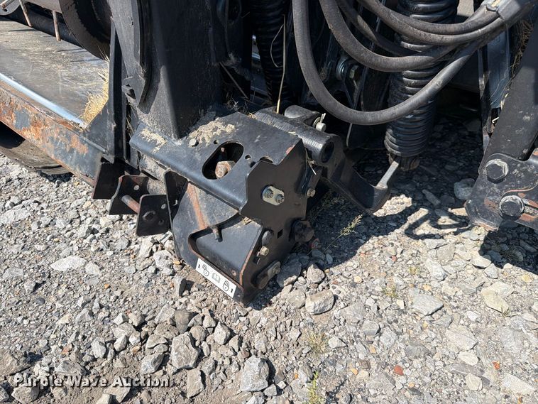 image for item YA5068 2014 MacDon FD75D flex draper head
