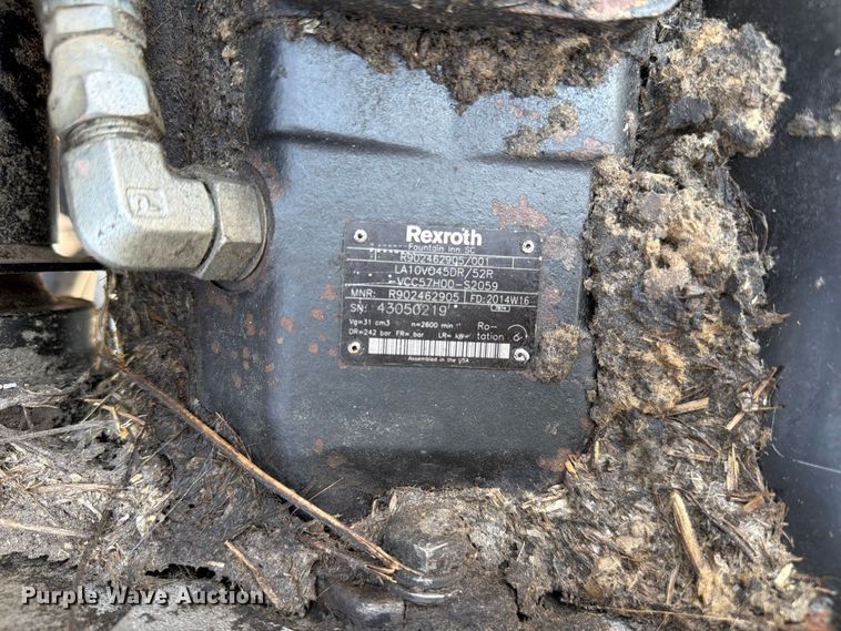 image for item YA5068 2014 MacDon FD75D flex draper head