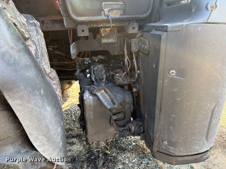 image for item YA5079 2016 Case IH Farmall 110C MFWD tractor