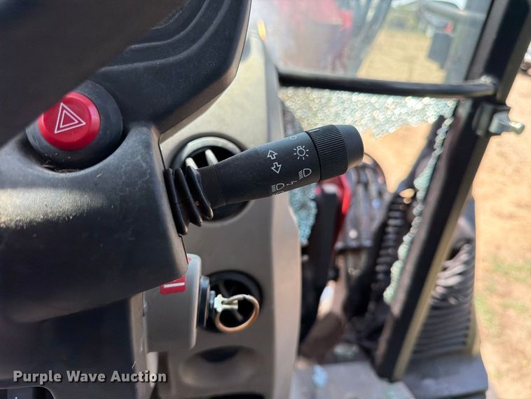 image for item YA5079 2016 Case IH Farmall 110C MFWD tractor