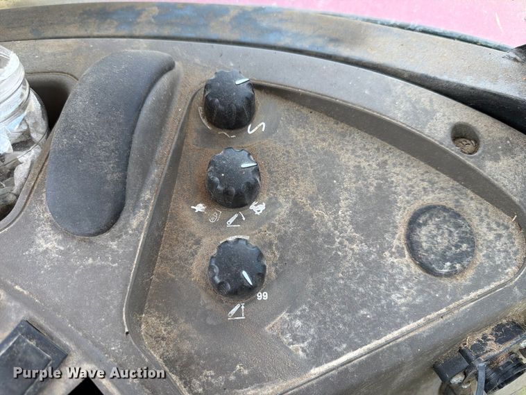 image for item YA5079 2016 Case IH Farmall 110C MFWD tractor