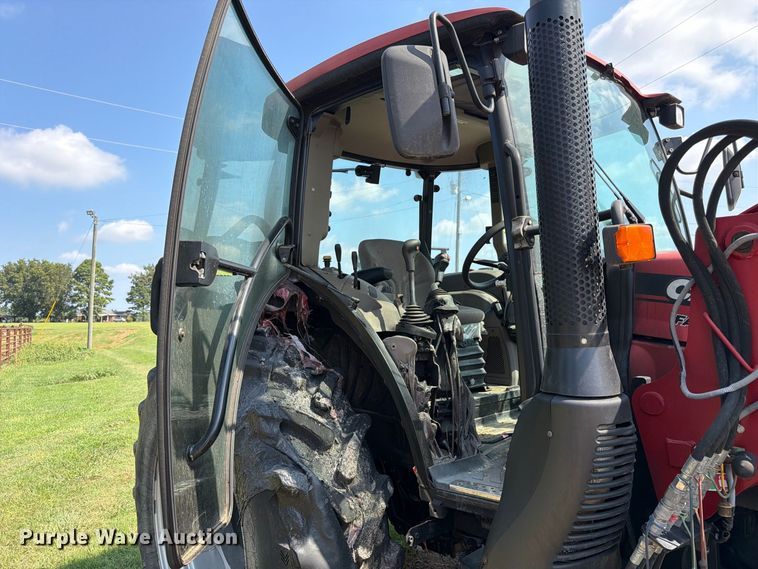 image for item YA5079 2016 Case IH Farmall 110C MFWD tractor