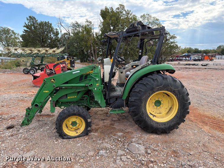 image for item YA5102 2016 John Deere 4066R MFWD tractor