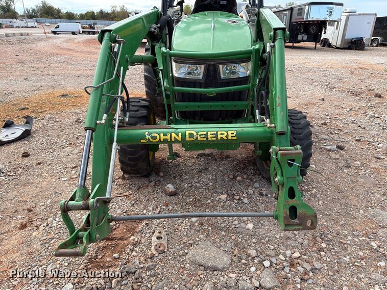 image for item YA5102 2016 John Deere 4066R MFWD tractor
