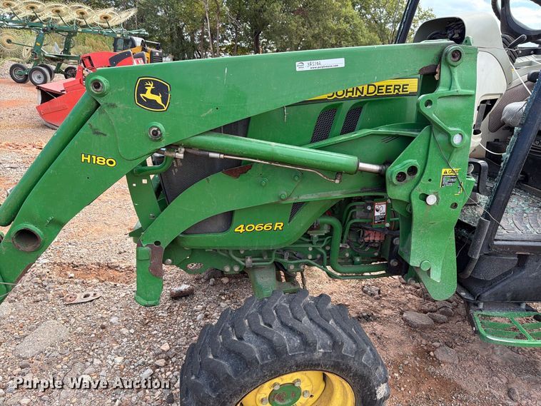 image for item YA5102 2016 John Deere 4066R MFWD tractor