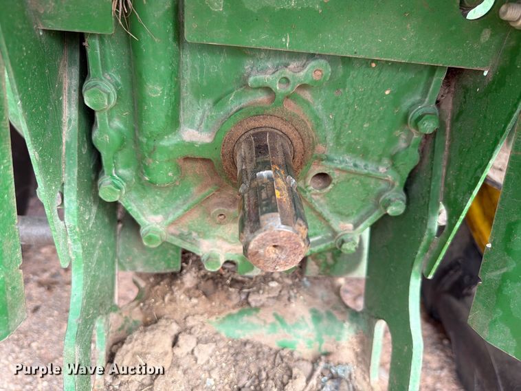 image for item YA5102 2016 John Deere 4066R MFWD tractor