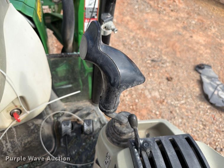 image for item YA5102 2016 John Deere 4066R MFWD tractor