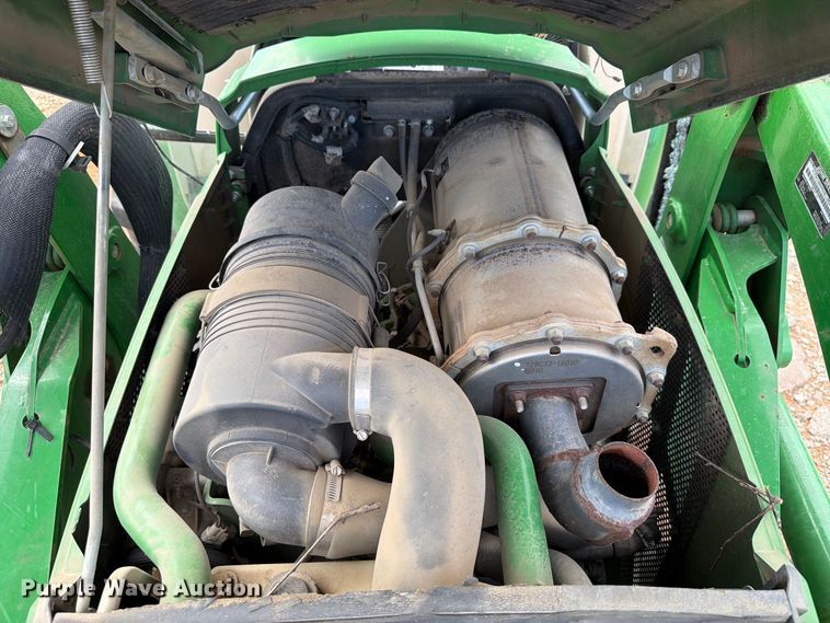 image for item YA5102 2016 John Deere 4066R MFWD tractor