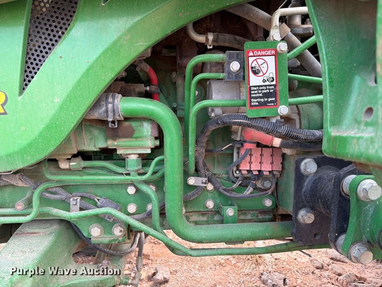 image for item YA5102 2016 John Deere 4066R MFWD tractor