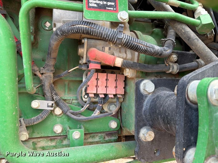 image for item YA5102 2016 John Deere 4066R MFWD tractor