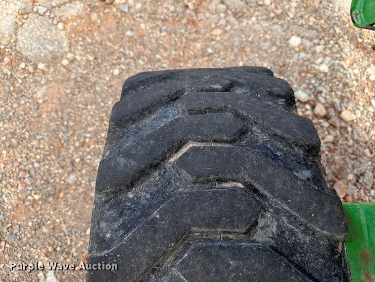 image for item YA5102 2016 John Deere 4066R MFWD tractor