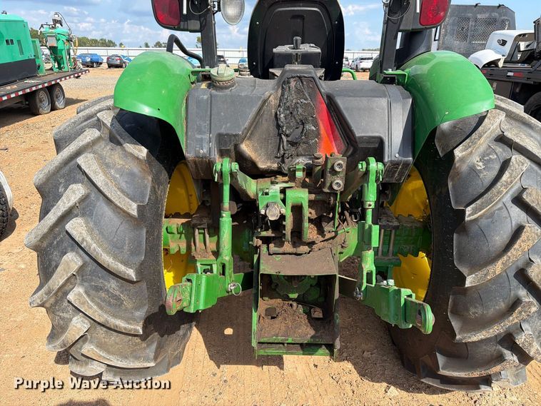 image for item YA5156 2022 John Deere 5075E MFWD tractor