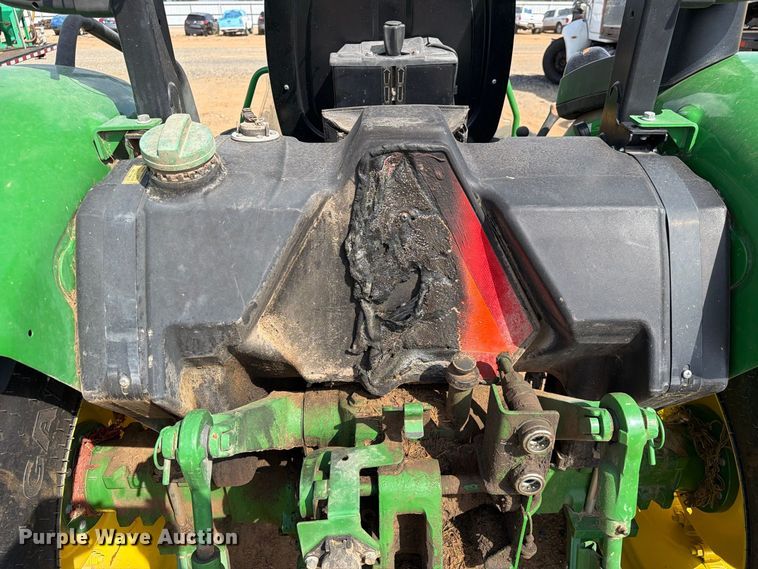 image for item YA5156 2022 John Deere 5075E MFWD tractor