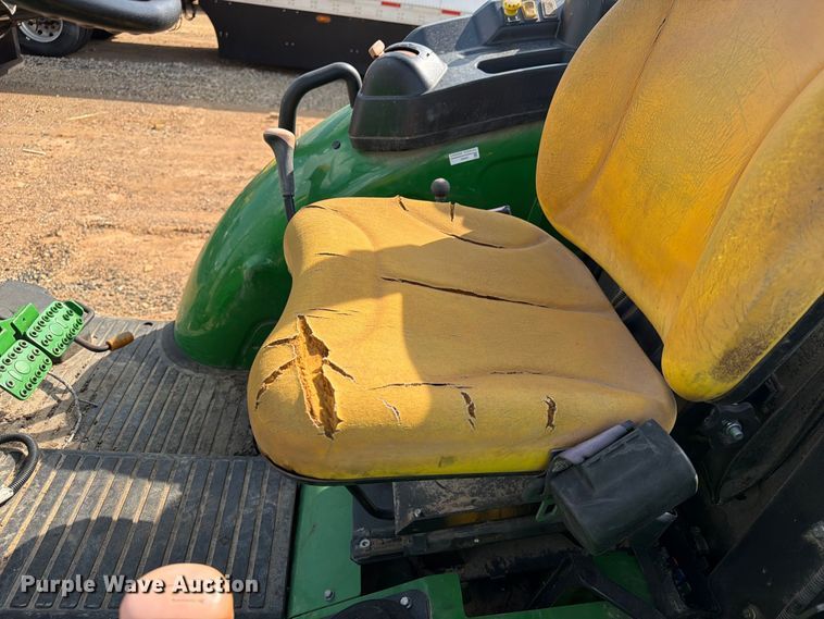 image for item YA5156 2022 John Deere 5075E MFWD tractor