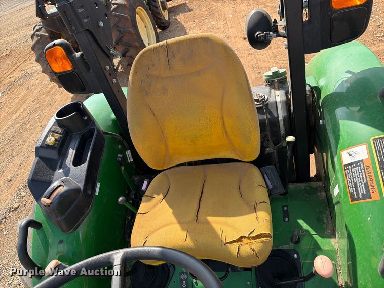 image for item YA5156 2022 John Deere 5075E MFWD tractor