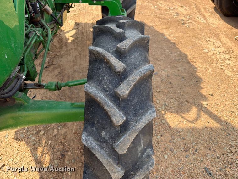 image for item YA5156 2022 John Deere 5075E MFWD tractor