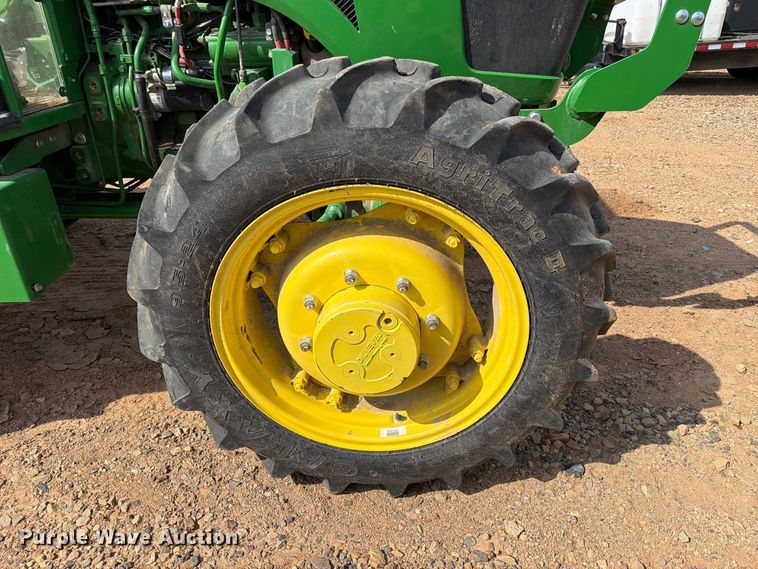 image for item YA5156 2022 John Deere 5075E MFWD tractor