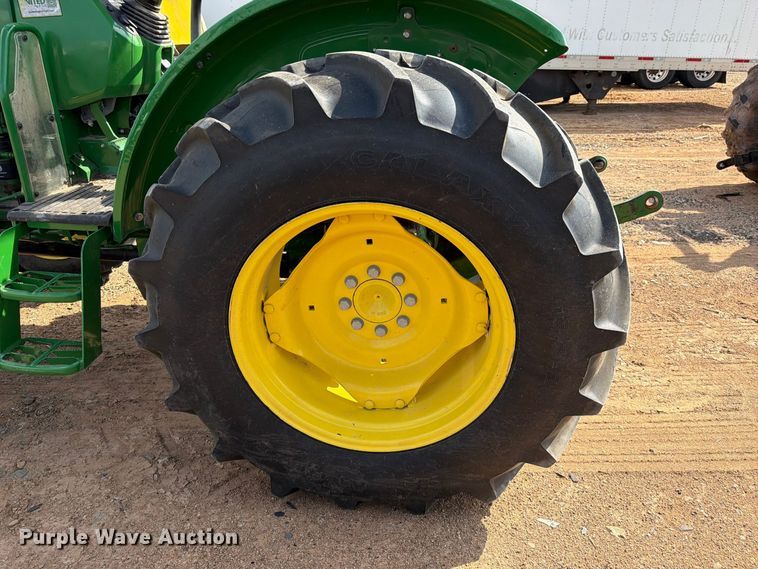 image for item YA5156 2022 John Deere 5075E MFWD tractor
