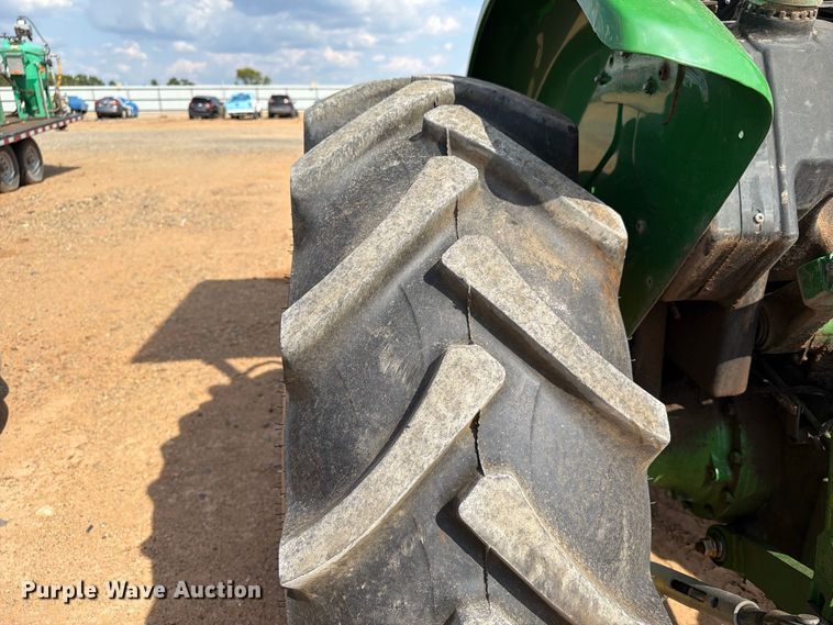 image for item YA5156 2022 John Deere 5075E MFWD tractor