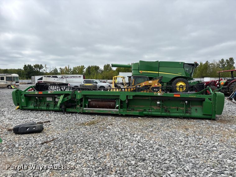 image for item YA5175 2017 John Deere 630FD Hydraflex flex draper head