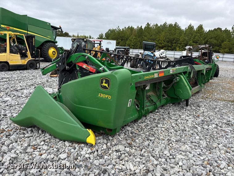 image for item YA5175 2017 John Deere 630FD Hydraflex flex draper head