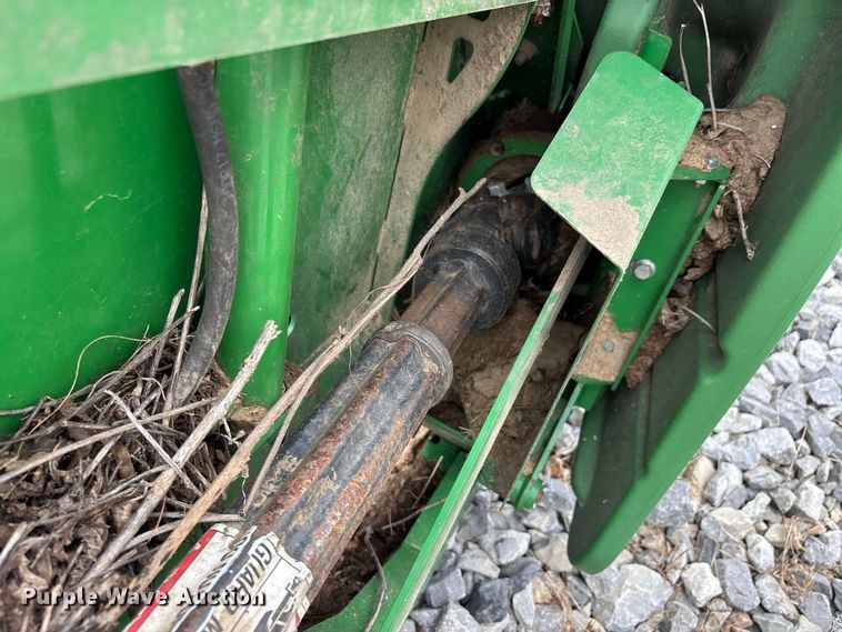 image for item YA5175 2017 John Deere 630FD Hydraflex flex draper head