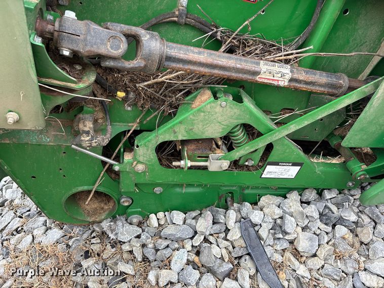 image for item YA5175 2017 John Deere 630FD Hydraflex flex draper head