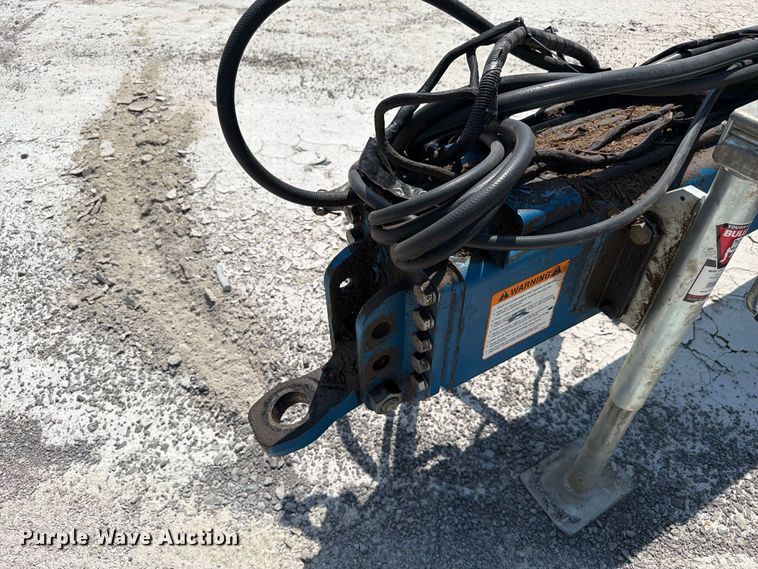 image for item YA5198 2011 Kinze 3660 split row no-till planter