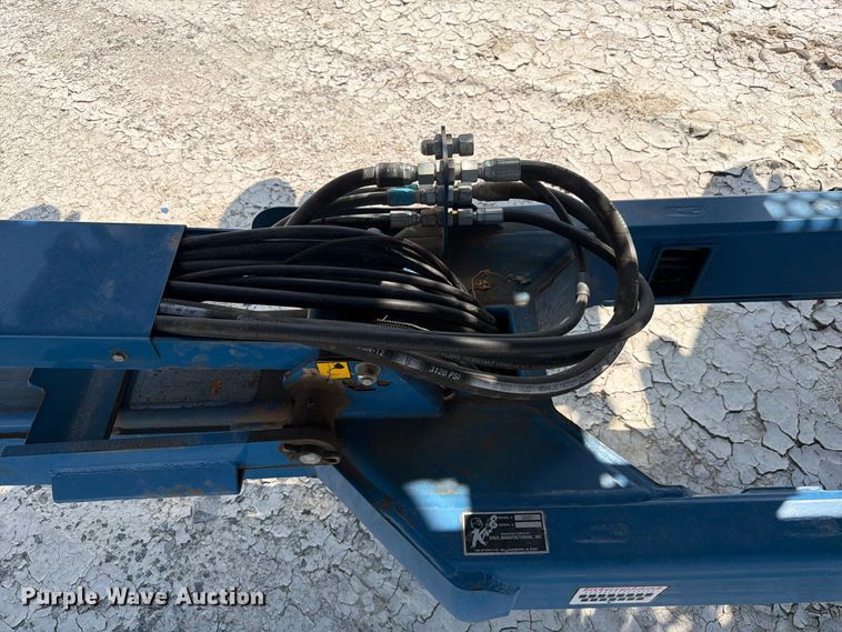 image for item YA5198 2011 Kinze 3660 split row no-till planter