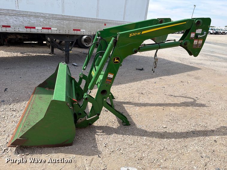image for item YA5287 2022 John Deere 520M loader