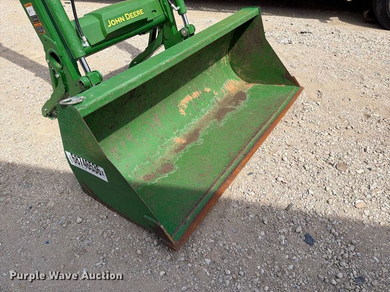 image for item YA5287 2022 John Deere 520M loader