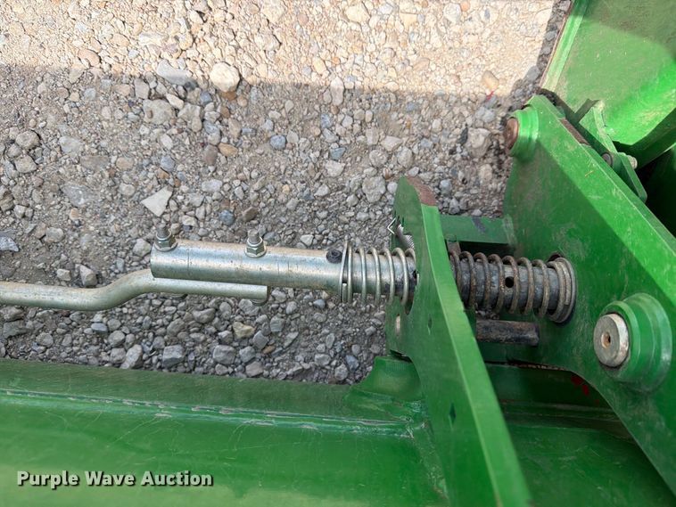 image for item YA5287 2022 John Deere 520M loader